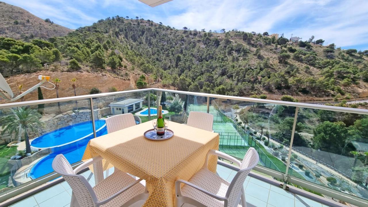 Skyline 6 Private Balcony, Sunny All Year Round, With Nice Views Benidorm Bagian luar foto